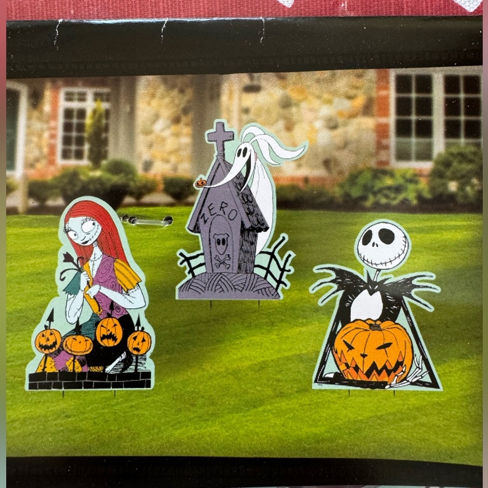 Disney Nightmare Before Christmas Yard Decoration Kit 3 Yard Standees NEW